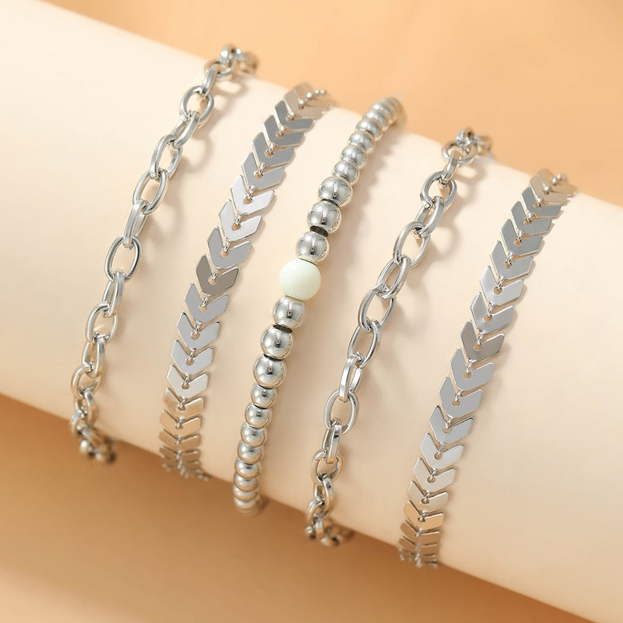 Conjunto Relógio Quartz + Pulseiras Brinde